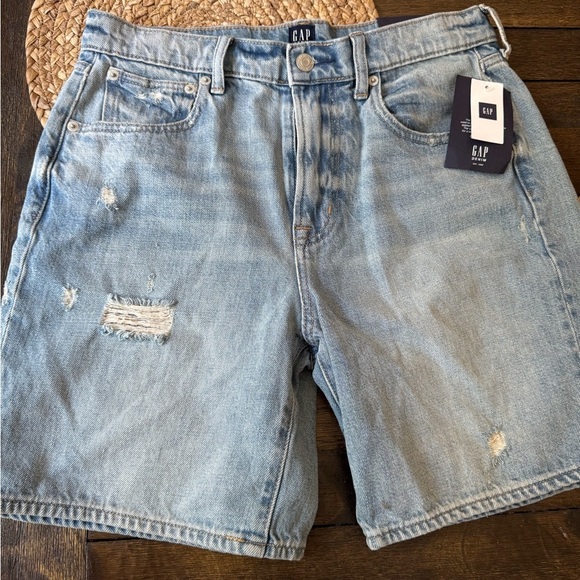 Gap high rise denim shorts nwt size 28” - Picture 2 of 5